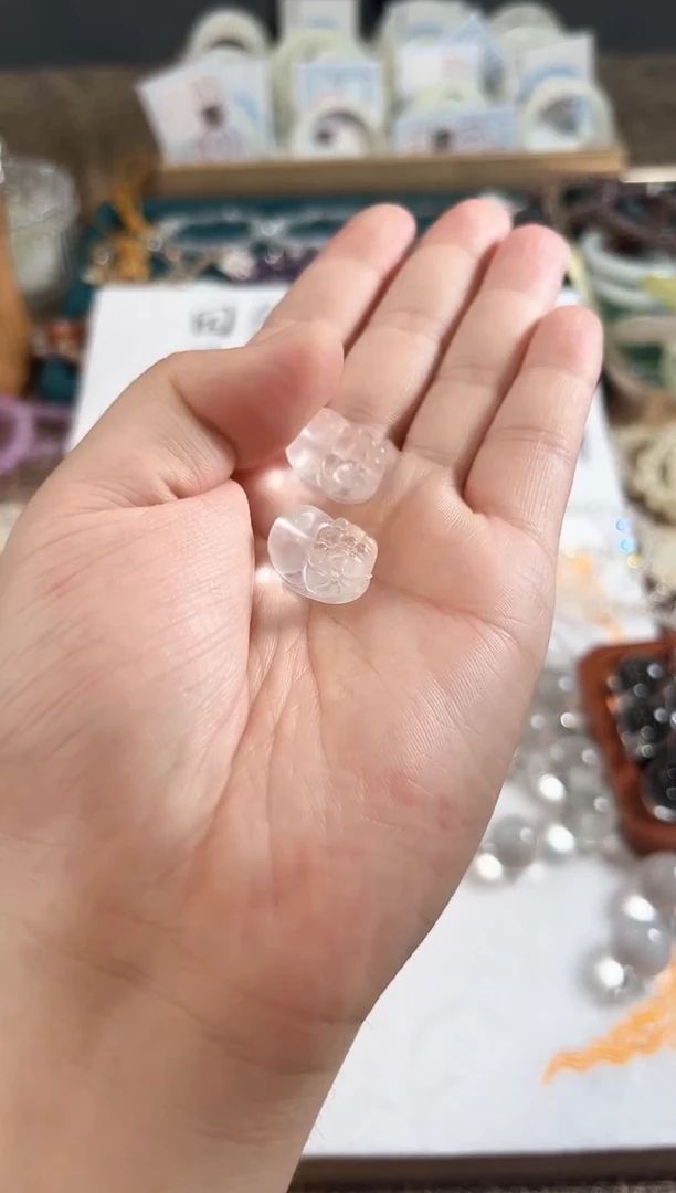 水晶珠宝半成品未镶嵌白水晶磨砂貔貅配件