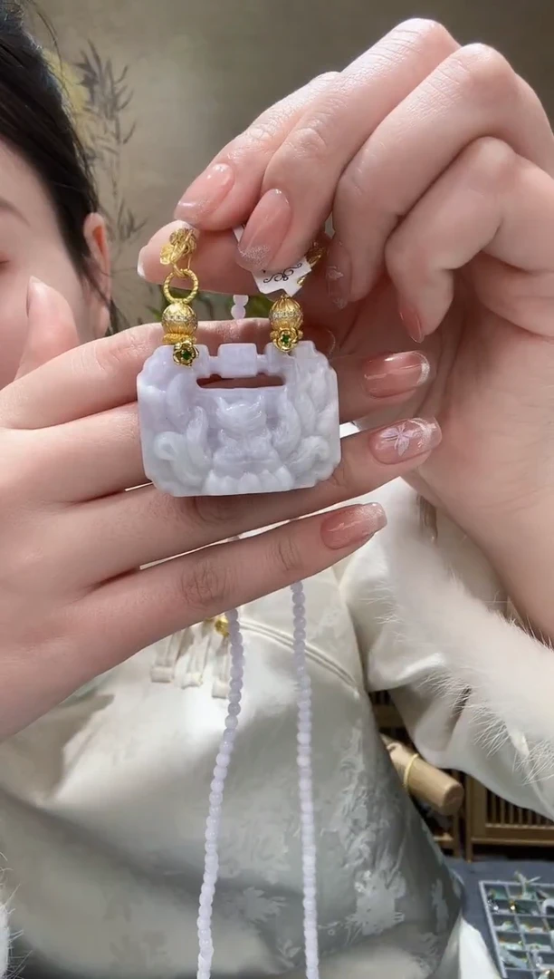 【闪购商品】翡翠颈饰未镶嵌吊坠