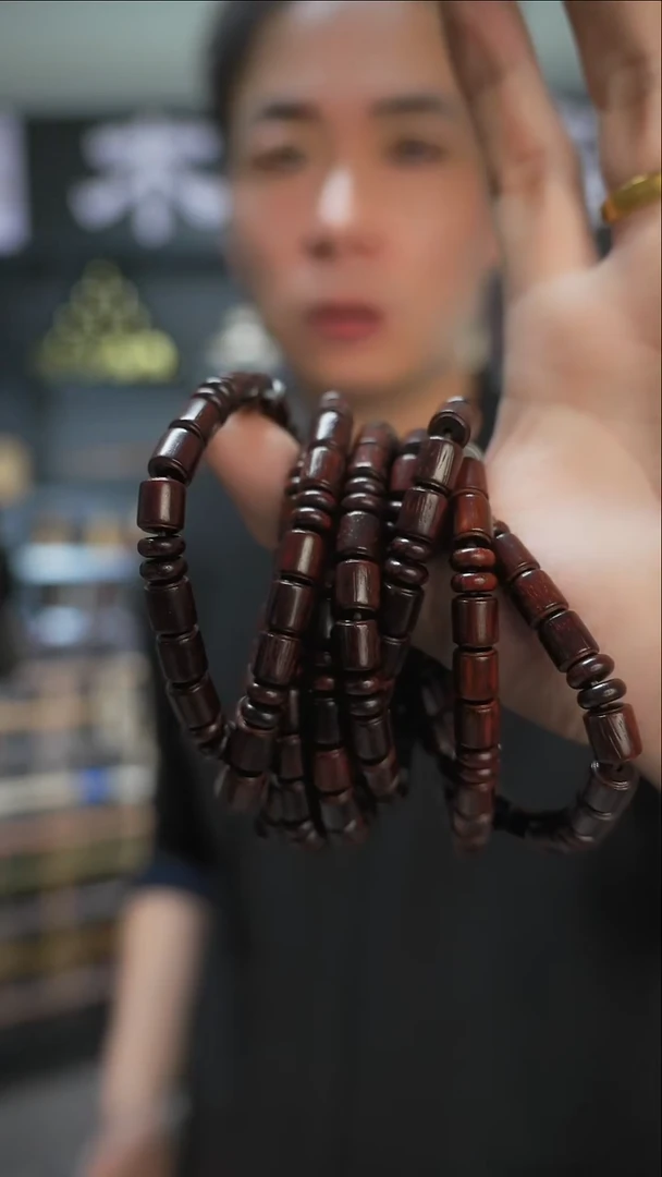 檀香紫檀（小叶紫檀）手作木制雕刻品