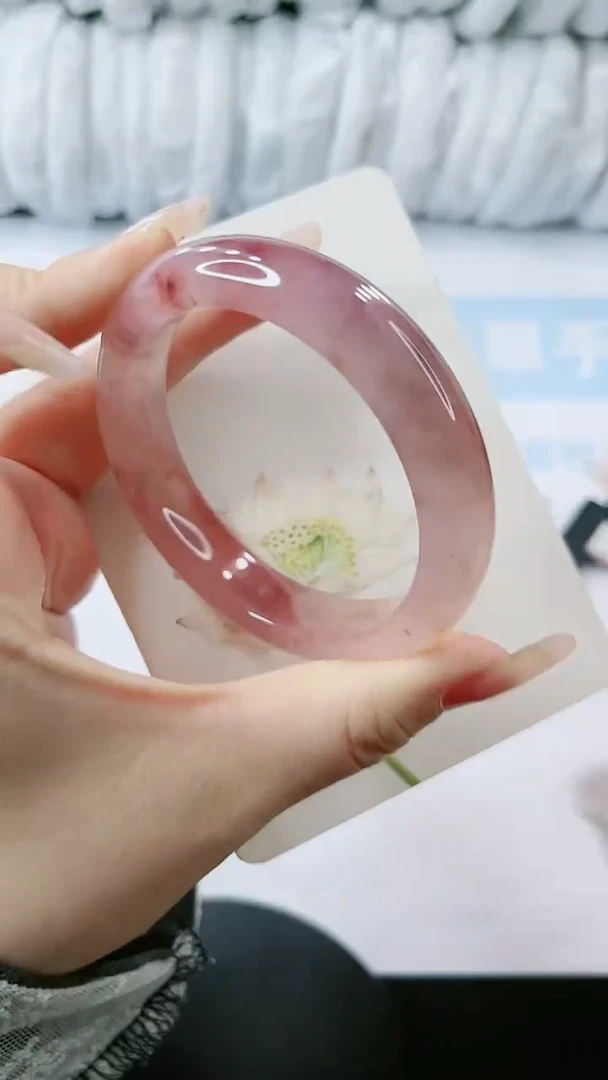 【闪购商品】石英质玉手镯未镶嵌 多样性发货V45