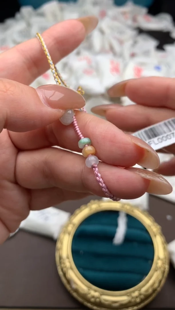 【闪购商品】翡翠手绳未镶嵌一一