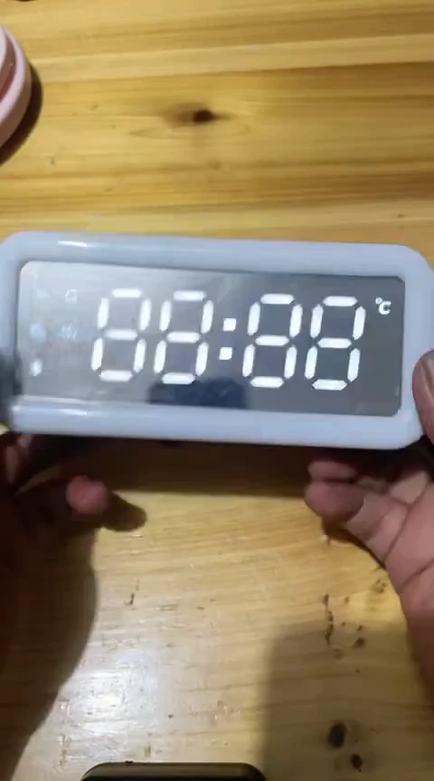 012蓝牙闹钟音响