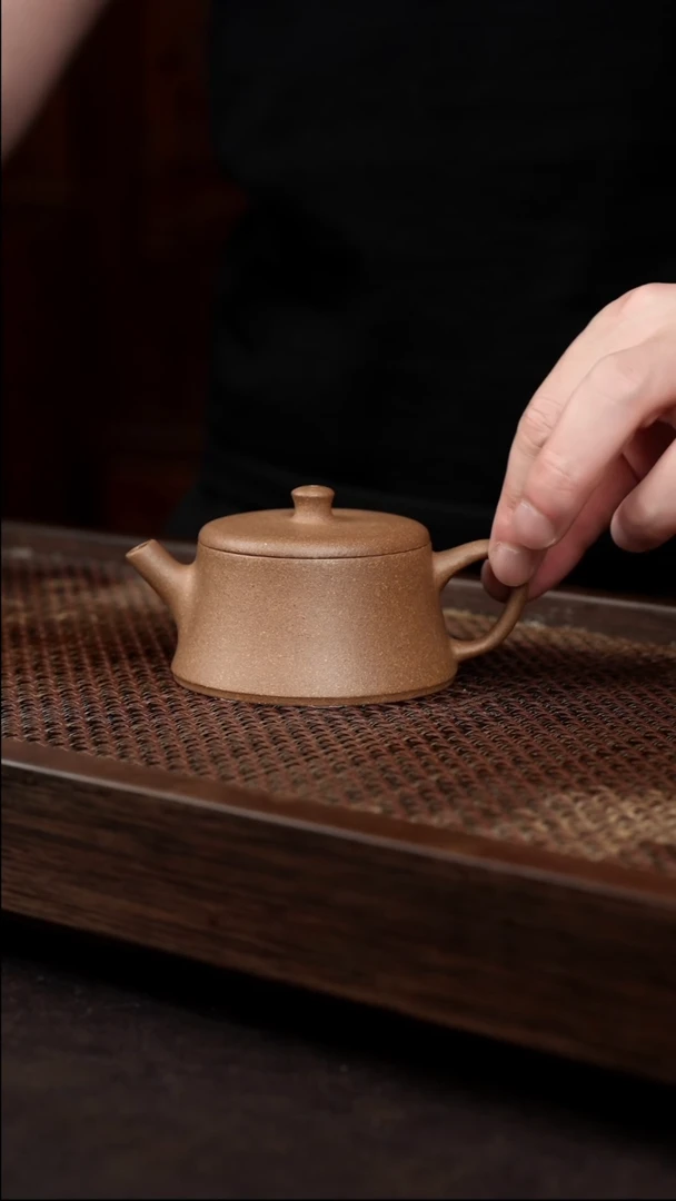 茶壶紫砂芝麻绿云柱