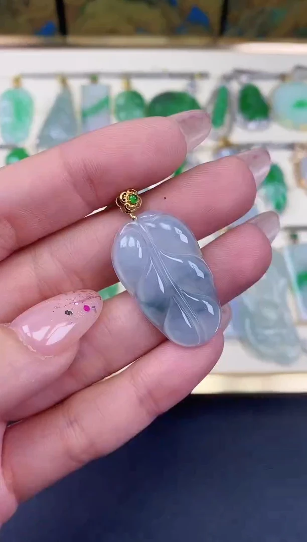 吊坠(不含链)18K金镶嵌翡翠叶子18K金扣镶嵌@@CMT1582-2
