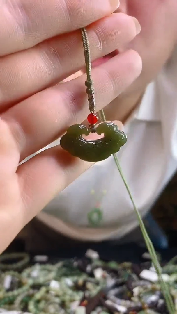 和田玉未镶嵌颈饰多样性发货，拍一发一