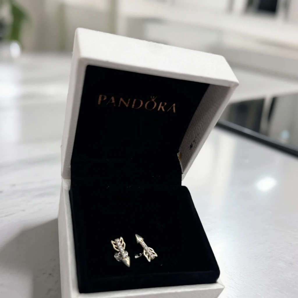 95新 Marc Jacobs/莫杰 潘多拉闪亮羽箭耳钉1586 4419