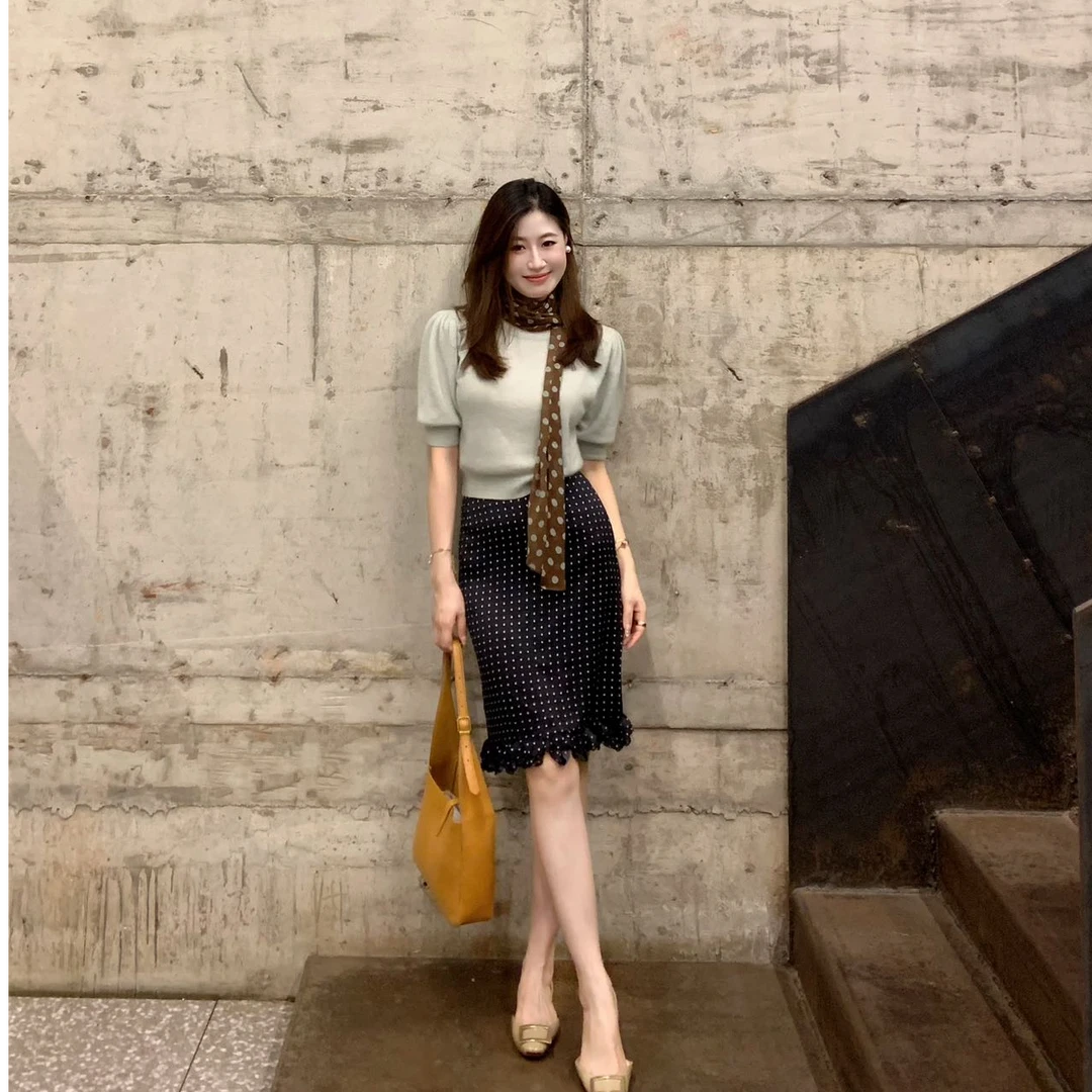 2025早秋新款时尚套装气质显瘦洋气休闲百搭性感辣妹外出上衣半裙