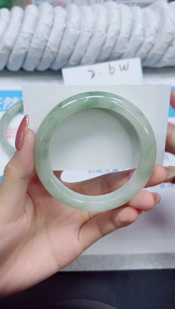 石英质玉手镯未镶嵌244/58