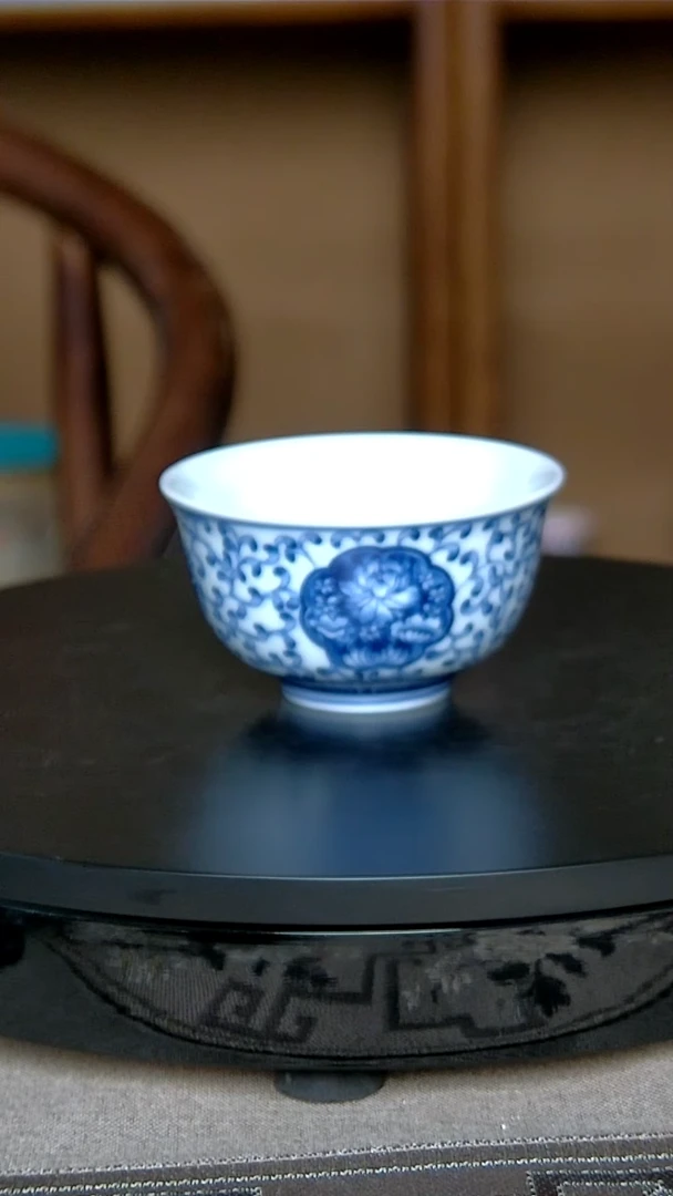 景德镇青花一团和气主人杯