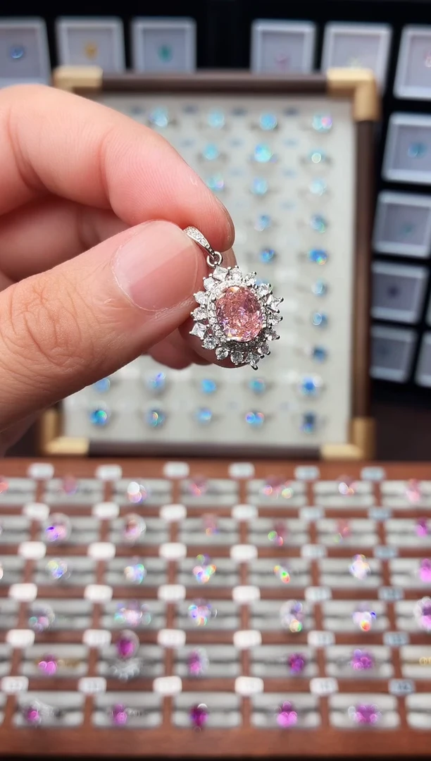 吊坠(赠链)彩色蓝宝石银S925镶嵌1111