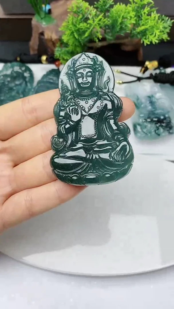 【闪购商品】翡翠颈饰未镶嵌