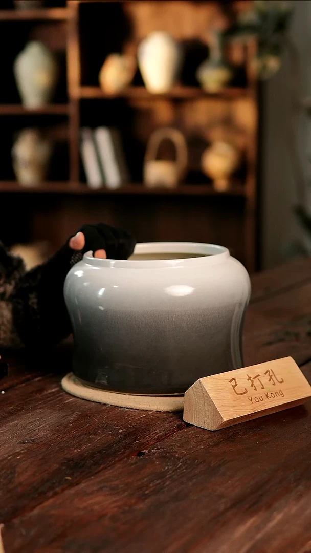 摆件29-181高18口18误差2已打孔