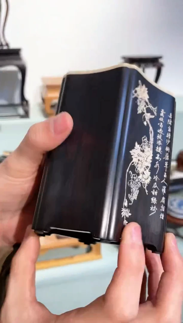 【闪购商品】木笔筒             