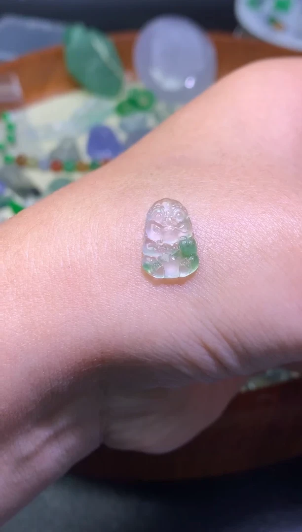 未镶嵌定制翡翠毛货