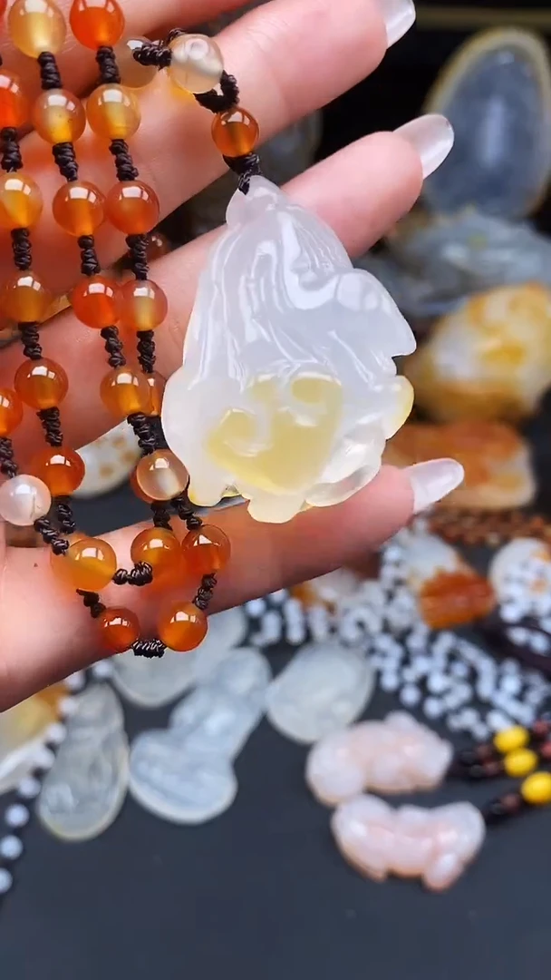 玛瑙/玉髓颈饰未镶嵌幸****)dd