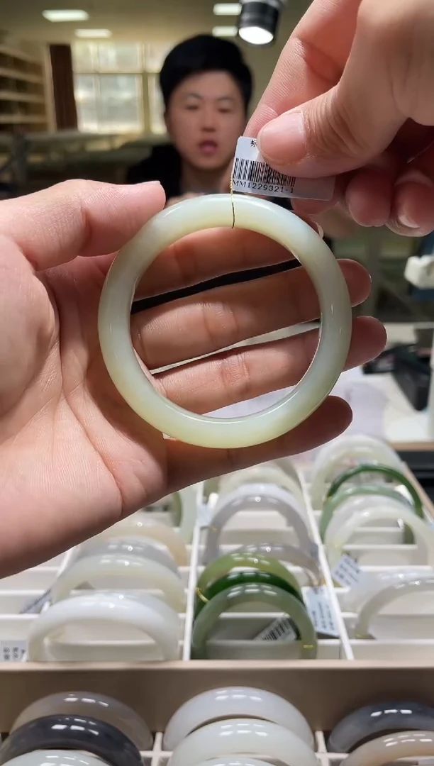 未镶嵌手镯和田玉55-56圈口 321-1