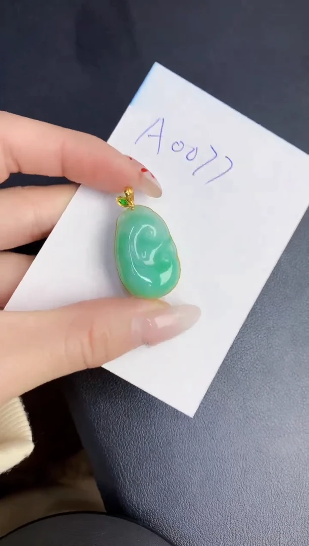 【闪购商品】翡翠颈饰18K金镶嵌0000000000