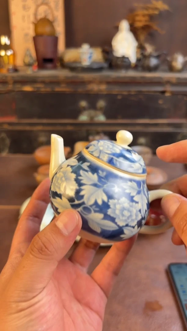 瓷片青花梨形茶壶啊啊