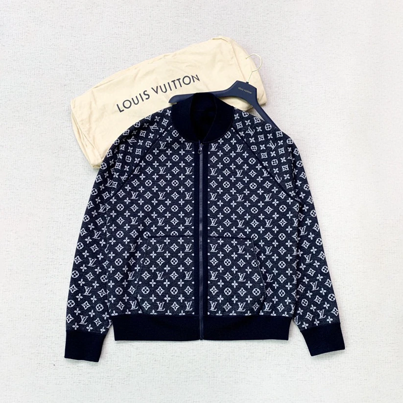 全新未使用 LouisVuitton/路易威登 双面穿印花外套s码编码xb1222