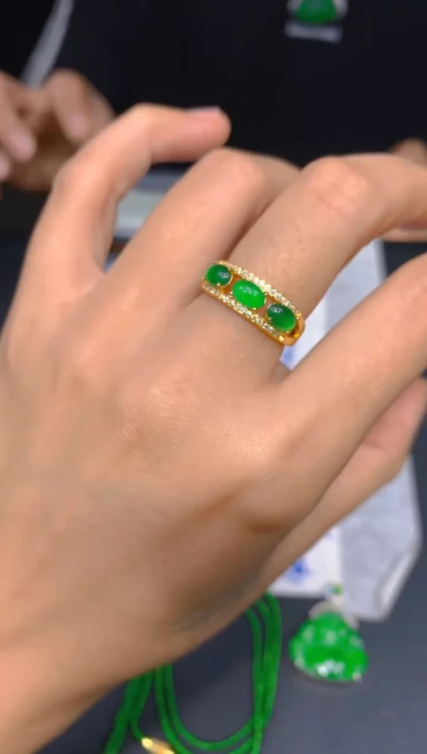 【闪购商品】定制翡翠未镶嵌212多样性发货（发其一）