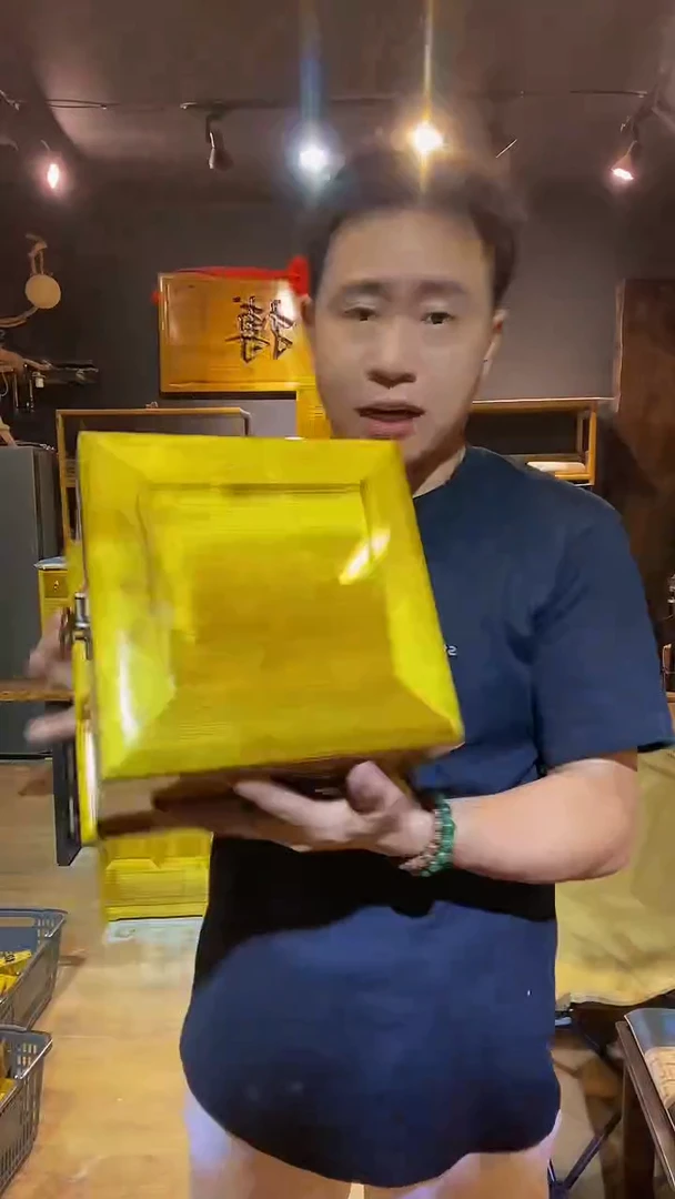 木金丝楠木制品箱子23*23*20