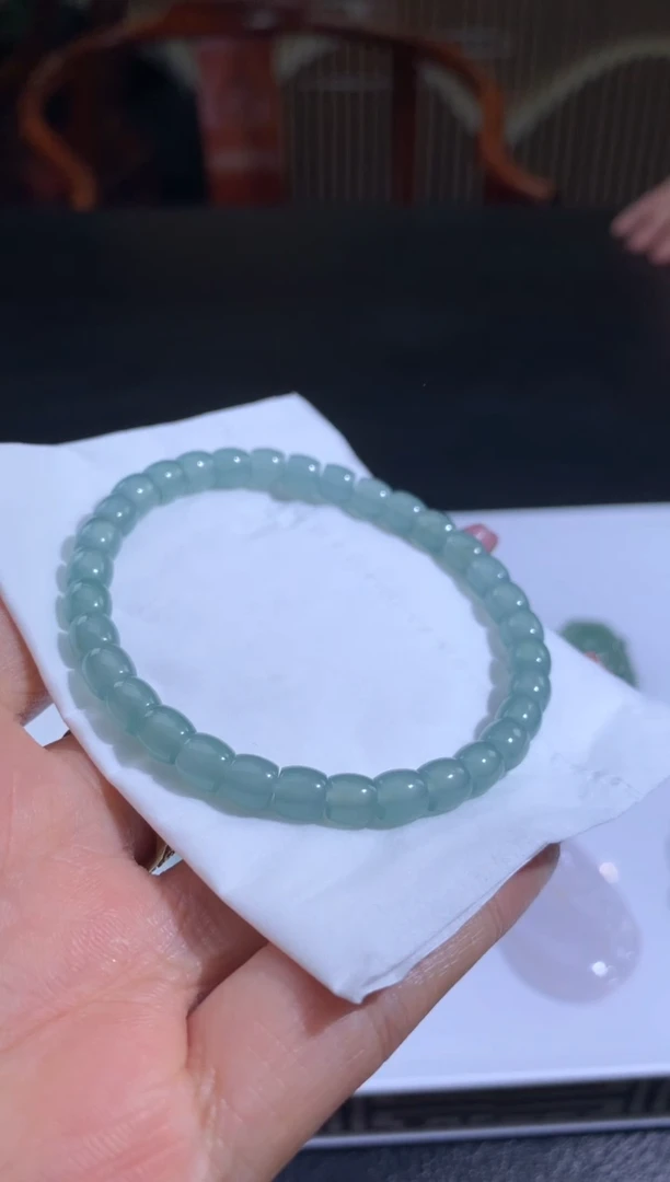 未镶嵌定制翡翠小**r翡翠