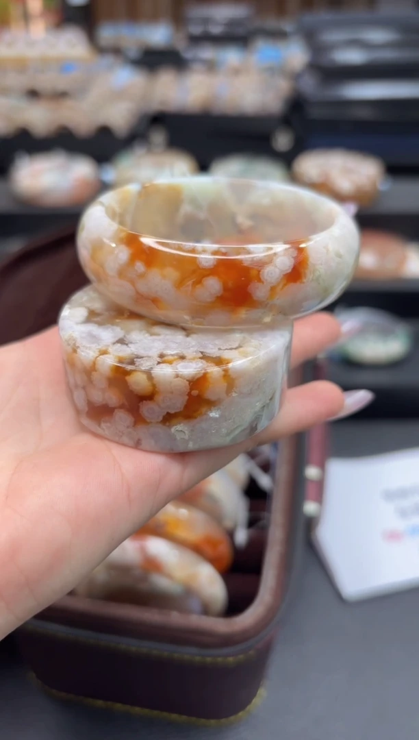 未镶嵌手镯石英质玉C580(56圈赠送镯心)不退不换