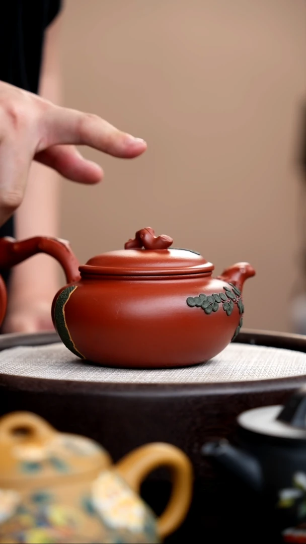 茶壶紫砂朱泥侧把仿古堆松