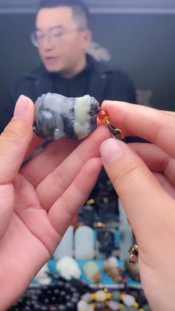 未镶嵌和田玉挂件1