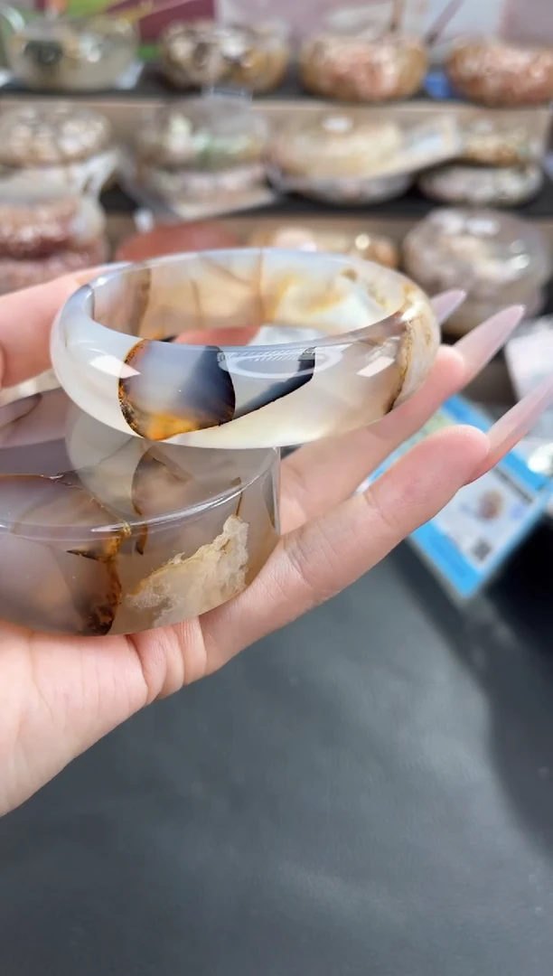 未镶嵌手镯石英质玉62