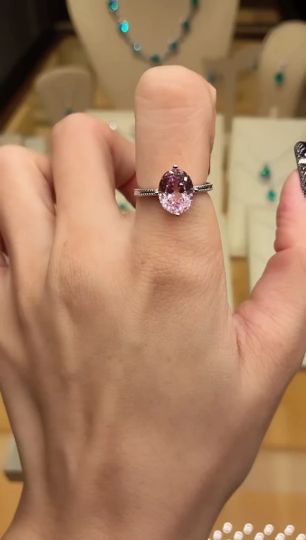 银S925镶嵌戒指绿柱石（摩根石）00000