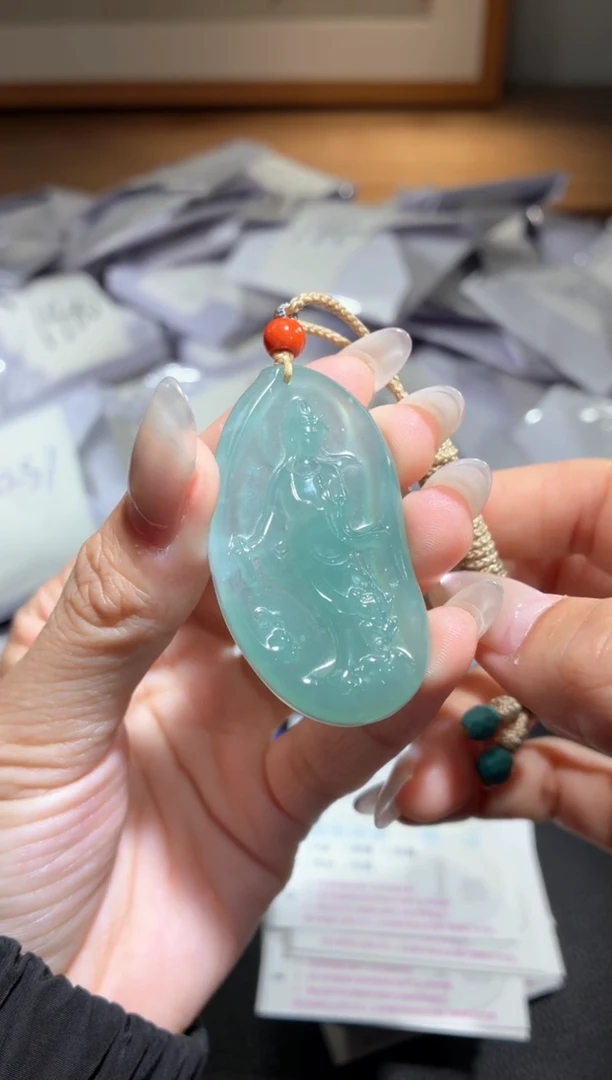 吊坠(不含链)未镶嵌翡翠观音