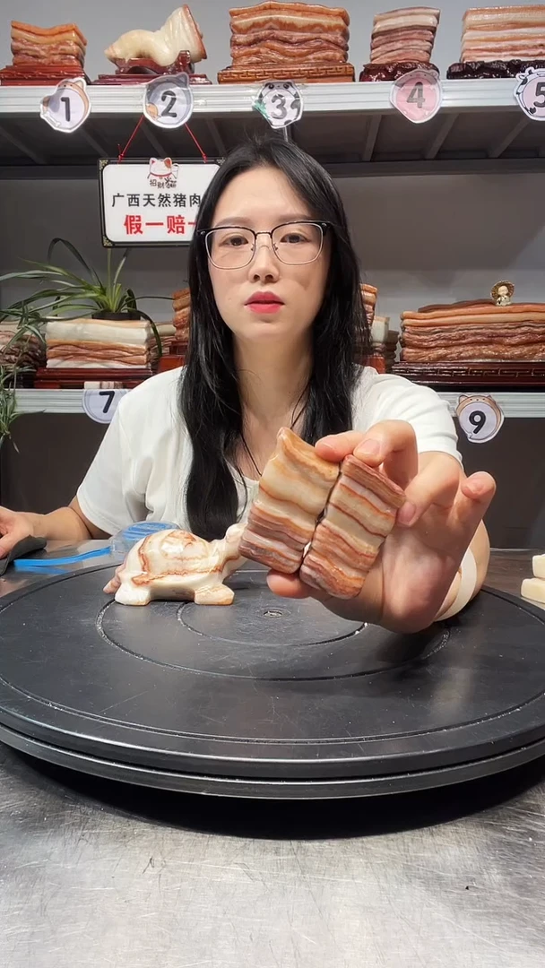 石材用****哥天然石材柳州猪肉石