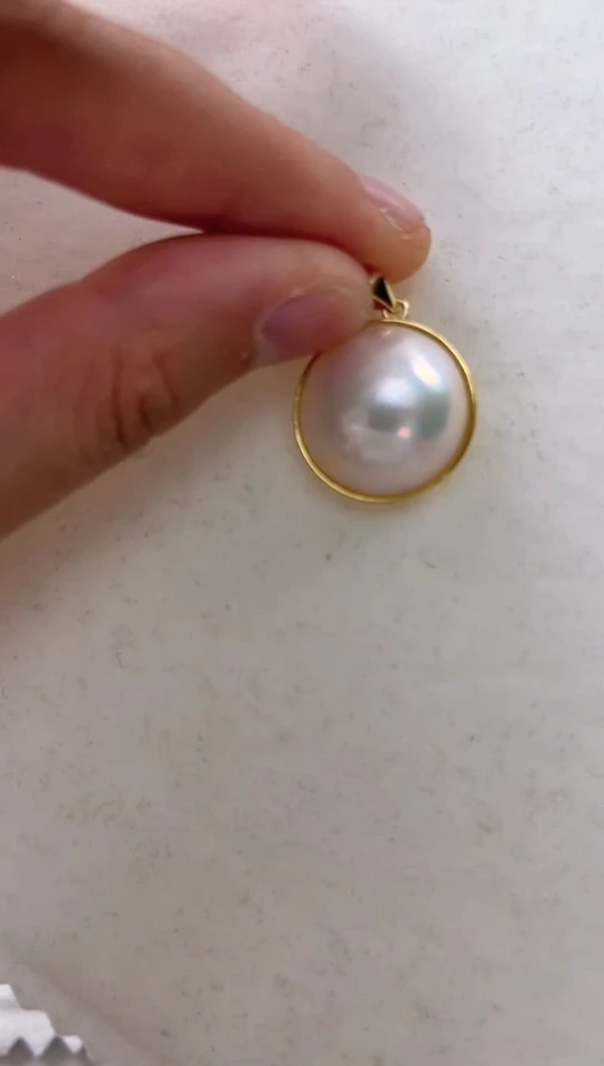 【闪购商品】拼合珍珠（马贝珠）颈饰银S925镶嵌大马贝