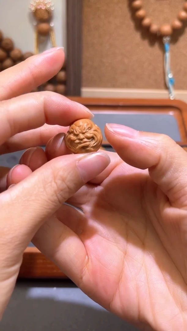 猴头核桃吊坠恶僧