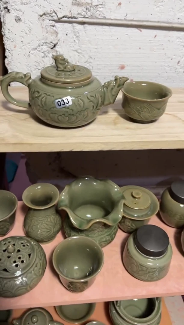 微瑕耀州窑牡丹壶033+喜上眉梢杯