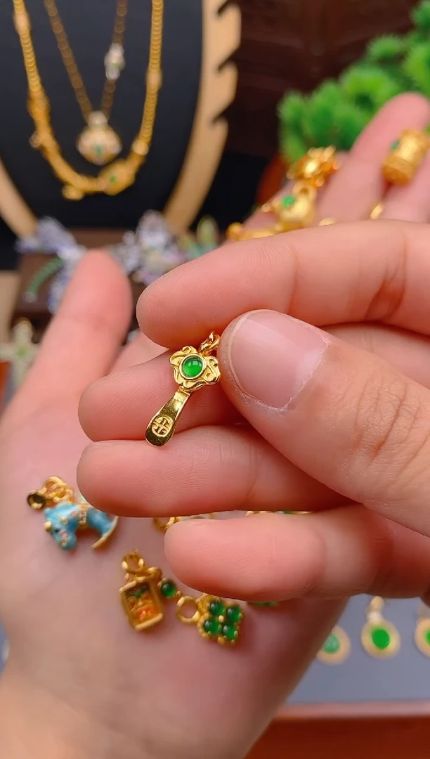 【闪购商品】翡翠吊坠(不含链)银S925镶嵌立体如意万能扣