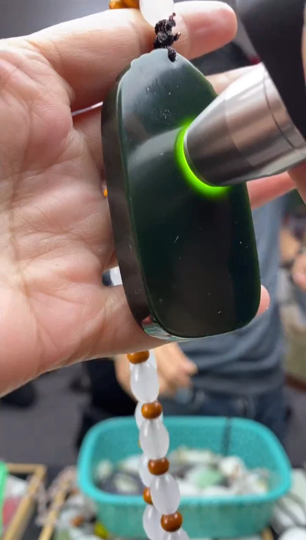 颈饰未镶嵌石英质玉天然玉石未镶嵌颈饰