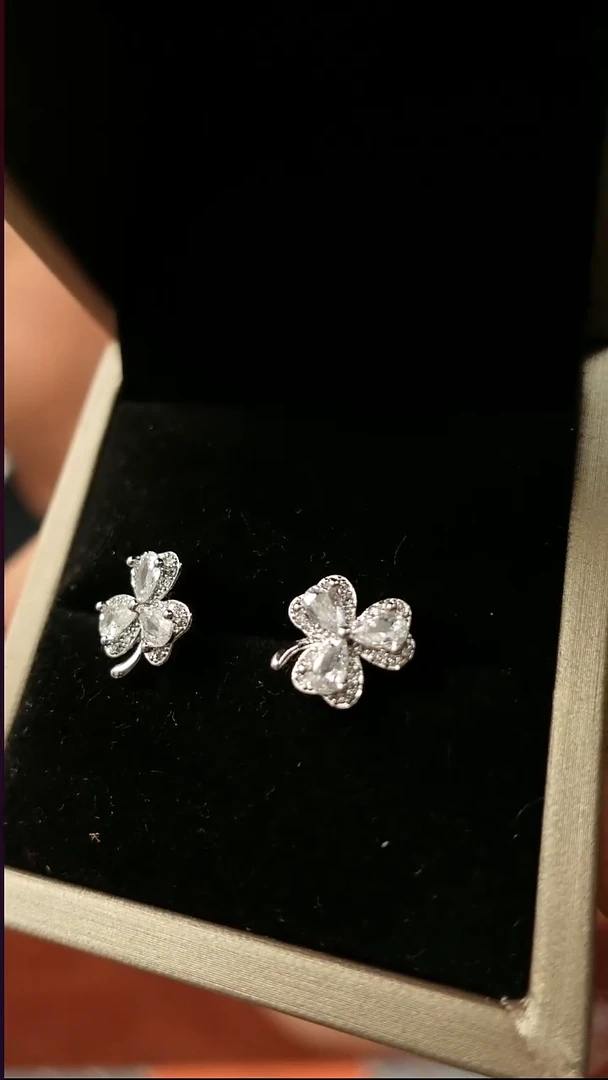合成立方氧化锆合金耳钉