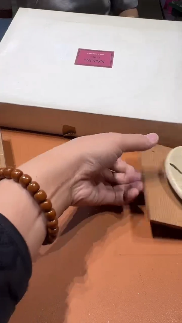 其他陶李*柜阿达西日瓷摆件551