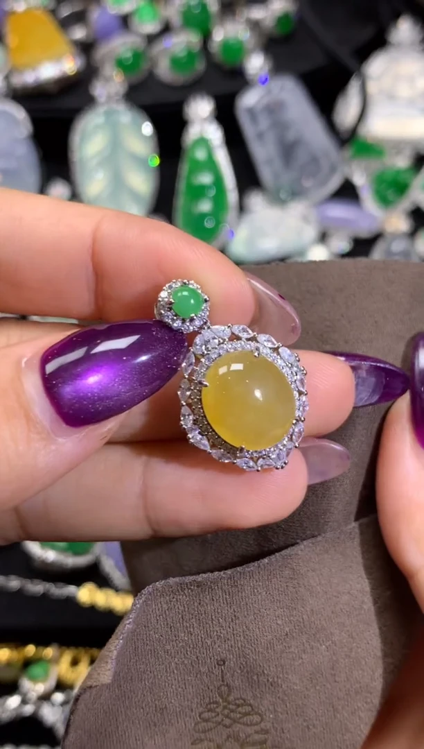 颈饰银S925镶嵌翡翠翡翠吊坠（福利好价）