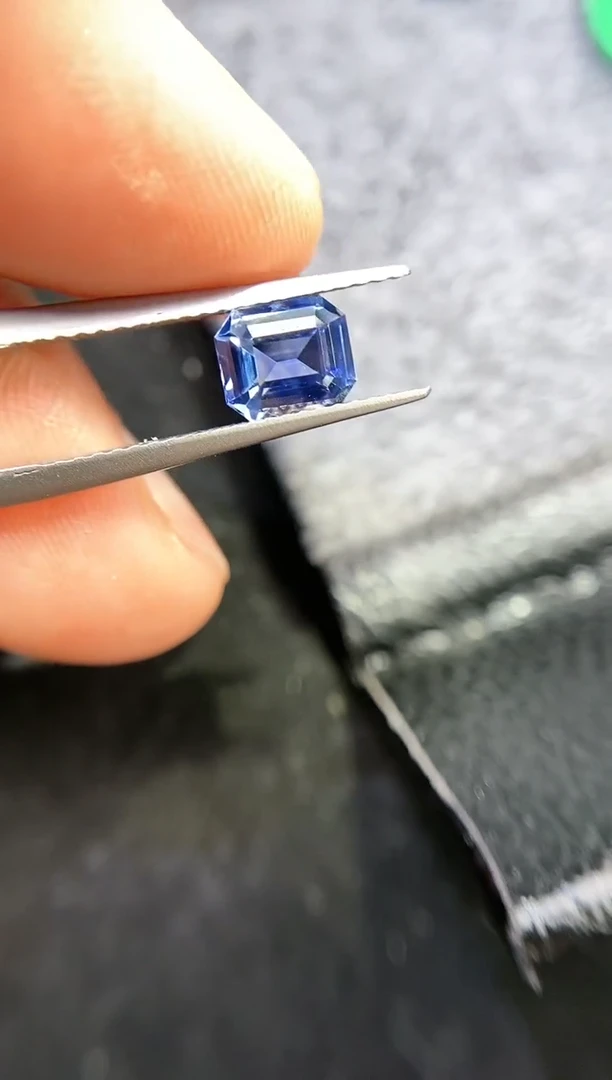 【闪购商品】定制蓝宝石定制未镶嵌天然1.17克拉国际证书