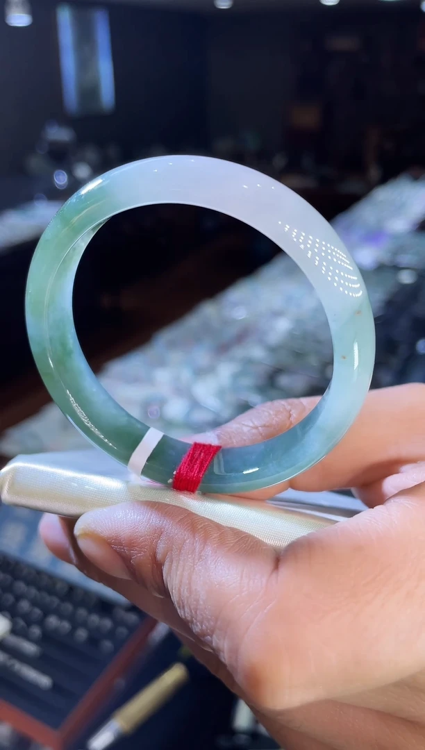 未镶嵌手镯翡翠52-53