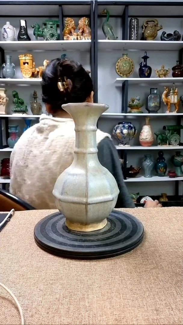 经典精美复古风格瓷器