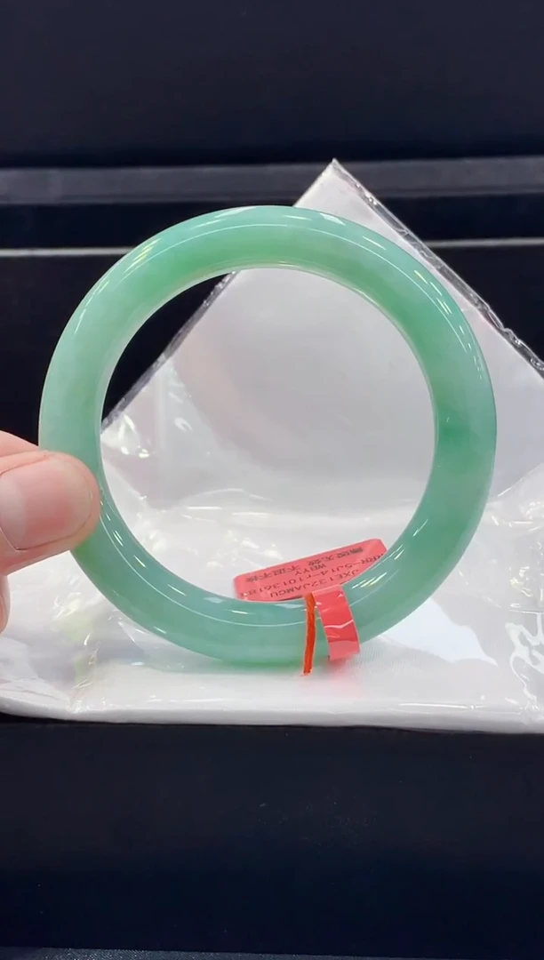 未镶嵌手镯翡翠翡翠手镯