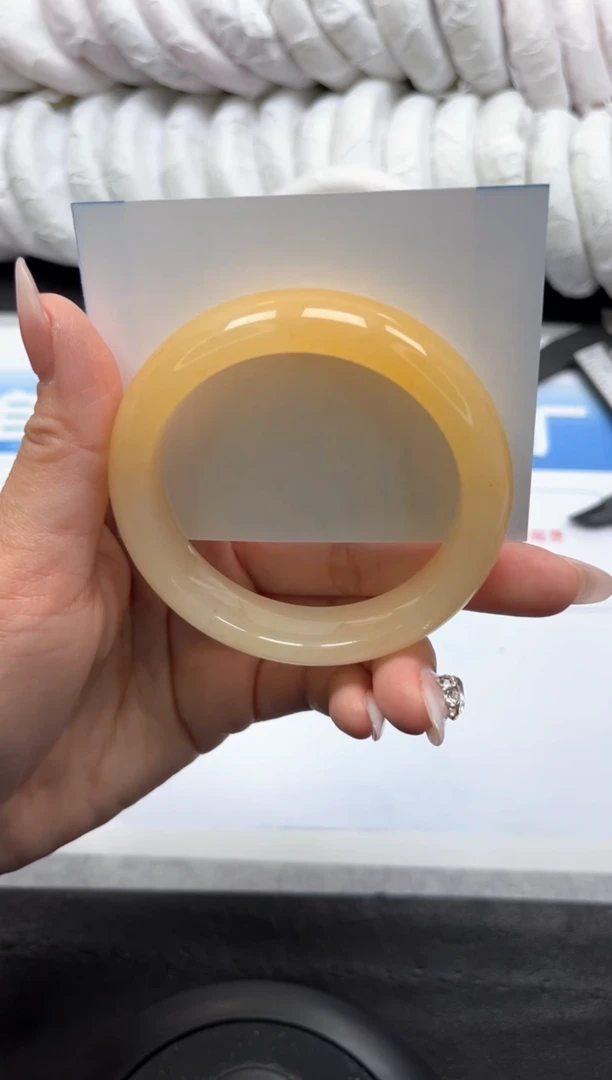 【闪购商品】石英质玉手镯未镶嵌104-55.2