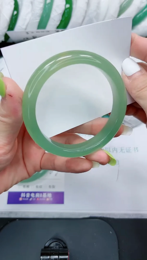 石英质玉手镯未镶嵌761/60