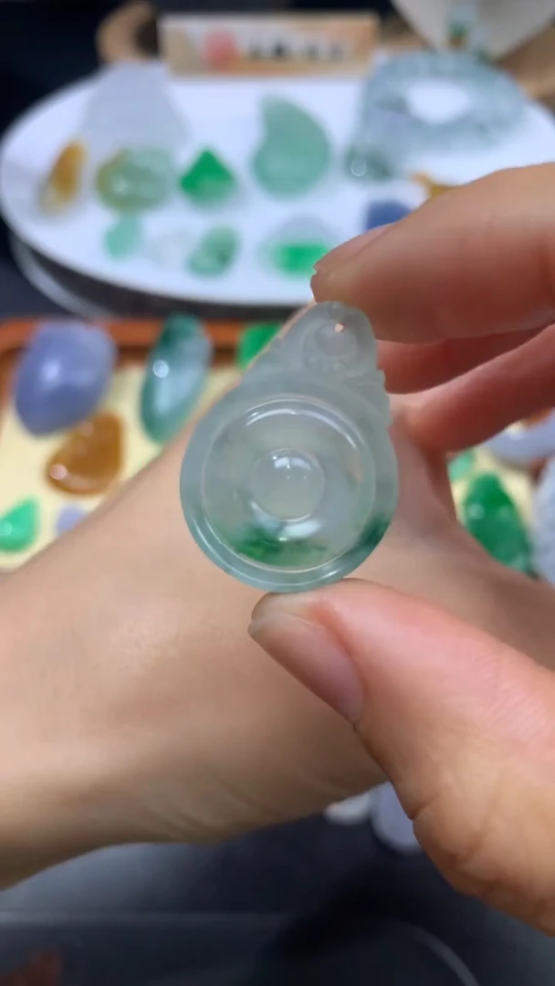 【闪购商品】定制翡翠未镶嵌翡翠