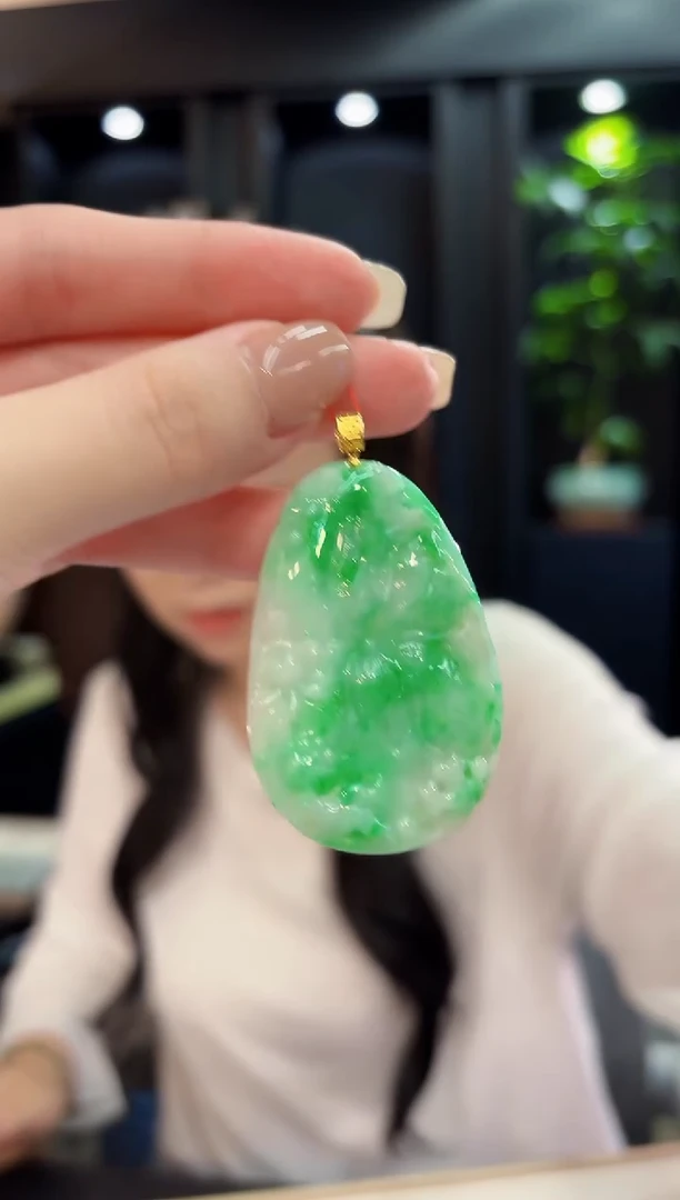 颈饰18K金镶嵌翡翠 缅料A货/支持复检/一件