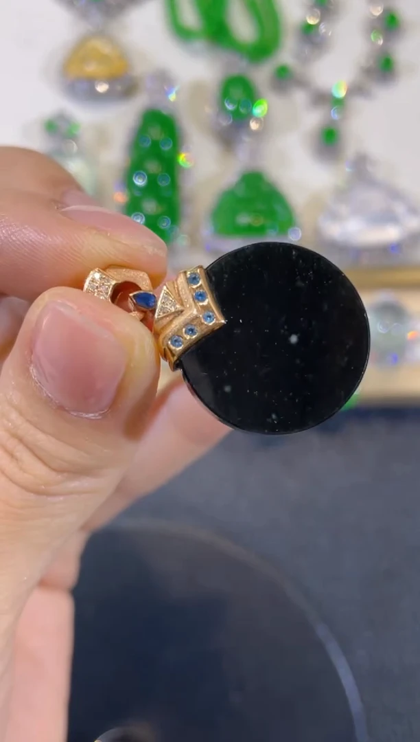 吊坠(不含链)18K金镶嵌翡翠团购10